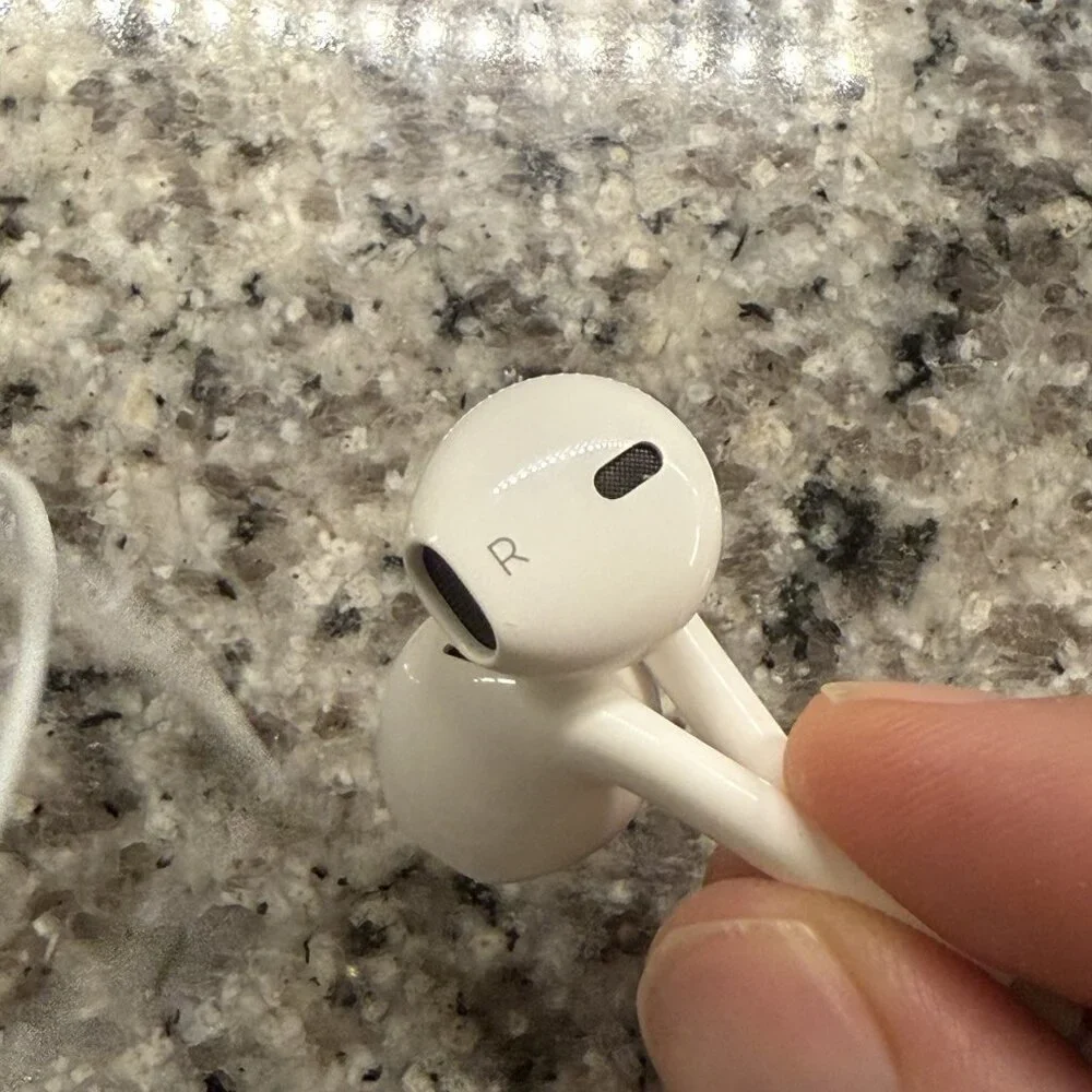 Apple‎ EarPods with Lightning Connector In Ear Canal Headset - White OEM Tested